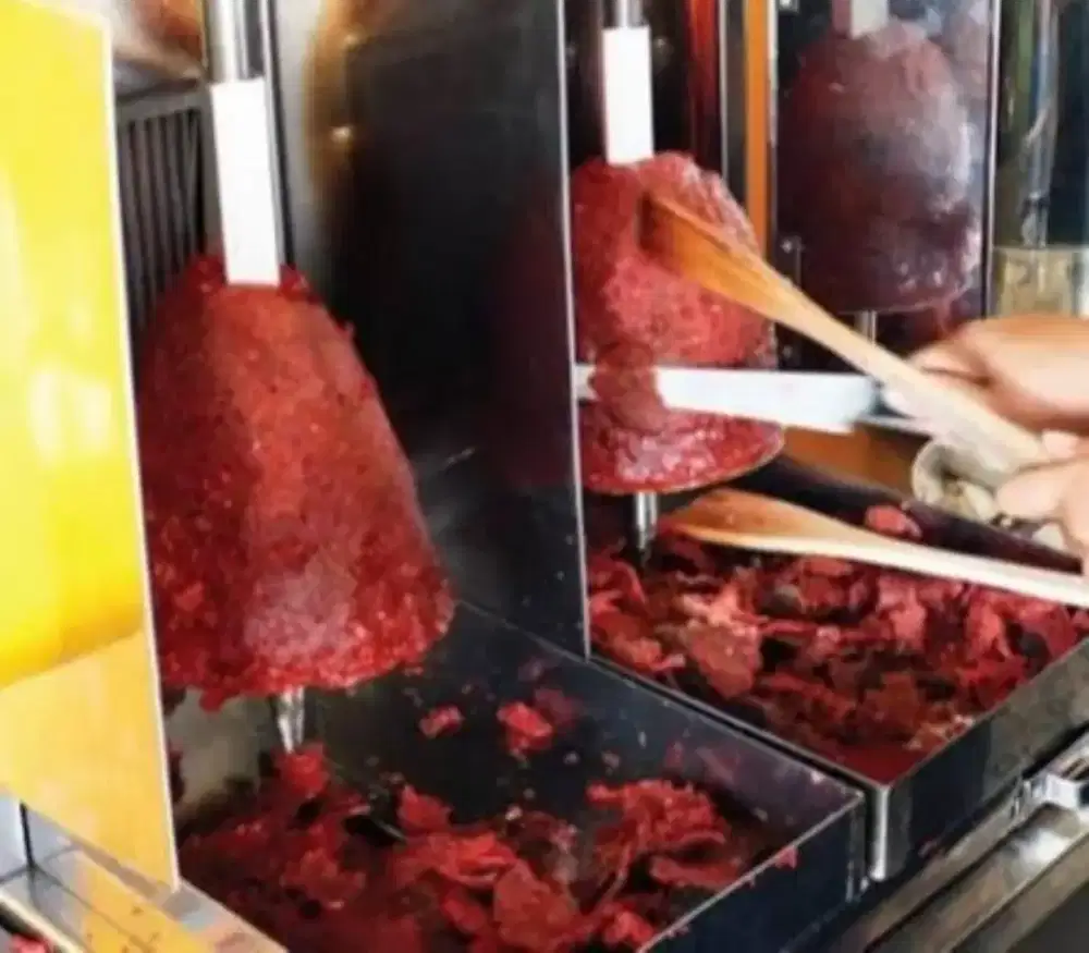 Dagang kebab mangkal