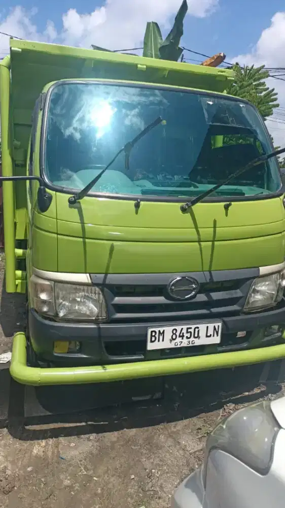 Dump truck hino dutro 300 XPOWER 130 HD