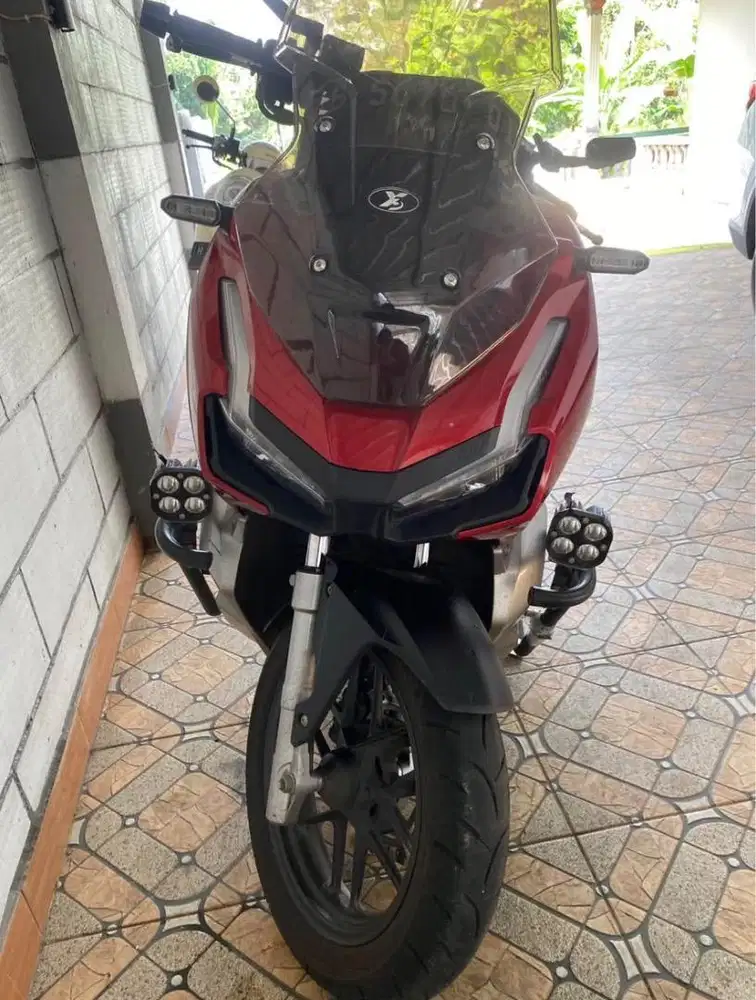 Honda Adv 2019 kondisi bagus low KM 20rb asli