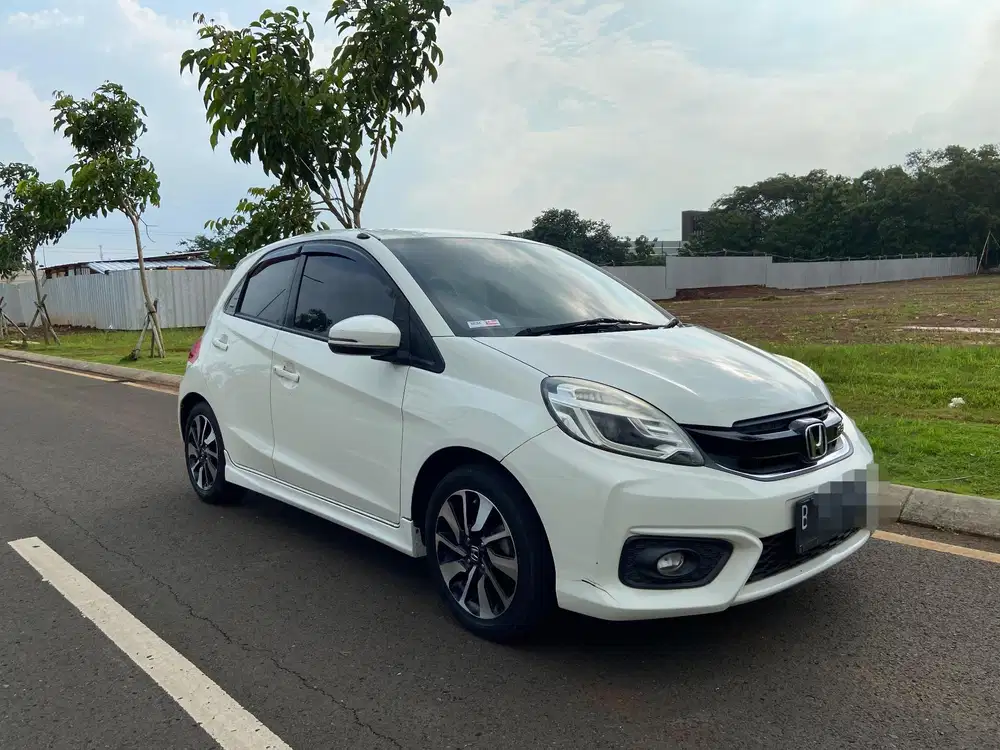Harga CASH Honda Brio RS 2016