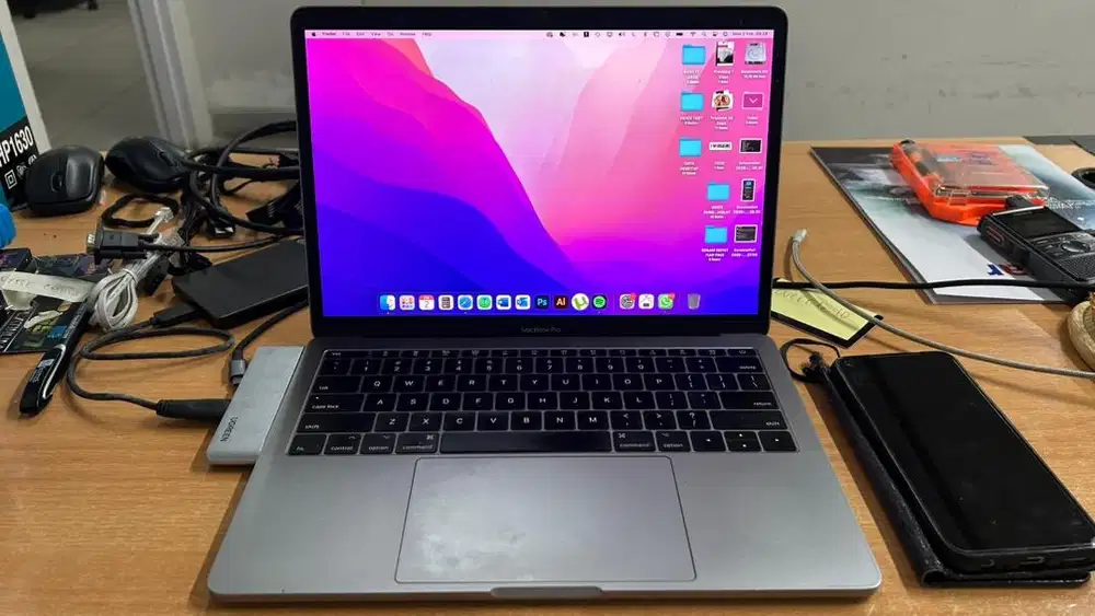 Macbook Pro 2017 Core i5 8/256