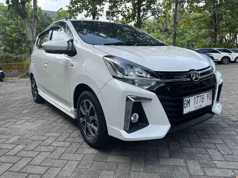 Ayla 1.2 R MT 2022 KM 18 Ribuan