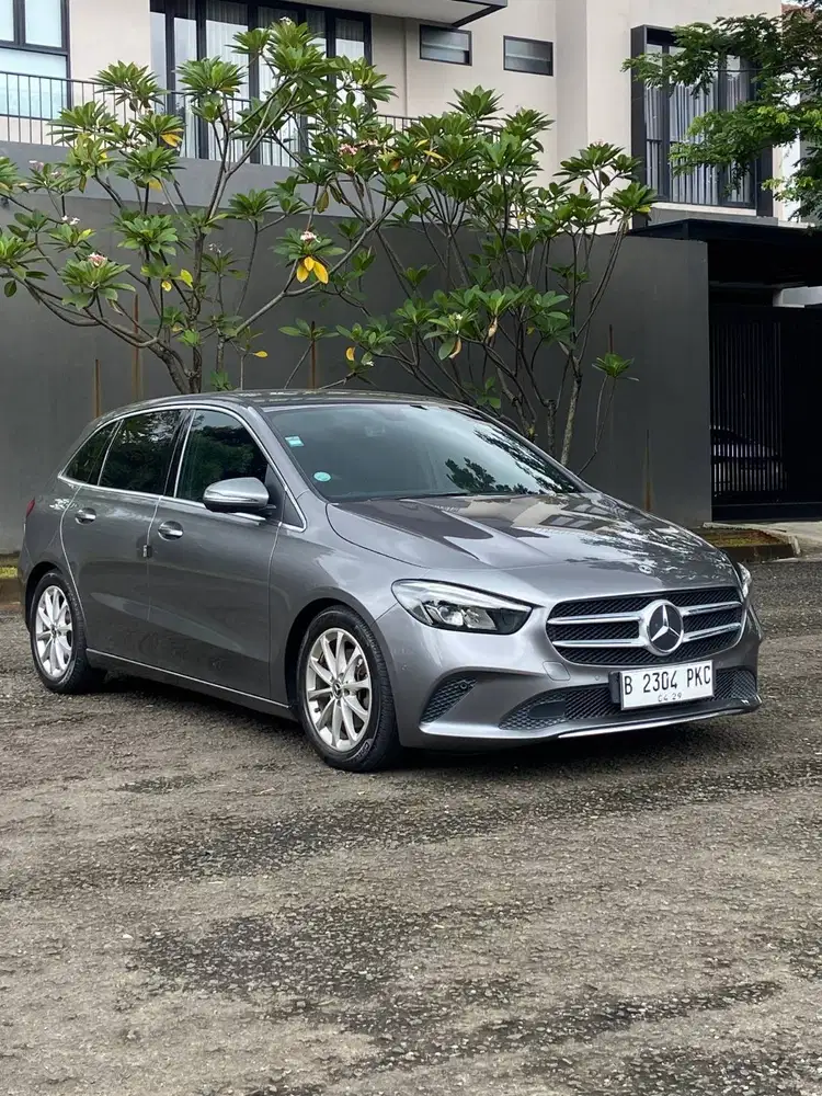 MERCEDES BENZ B200 PROGRESSIVE LINE