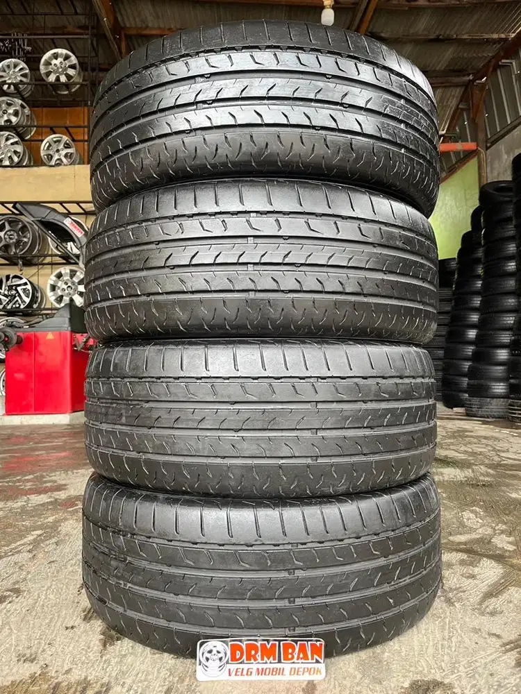 235/55/18 merek continental kondisi 90% thn 2021