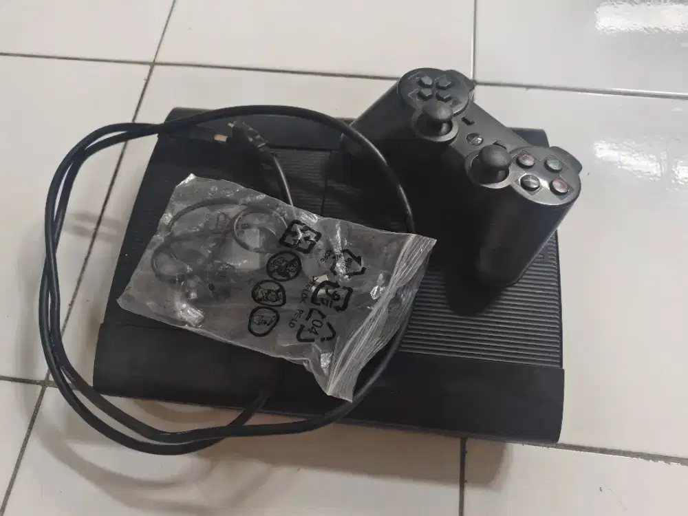 Sony PlayStation 3 (PS3) Super Slim