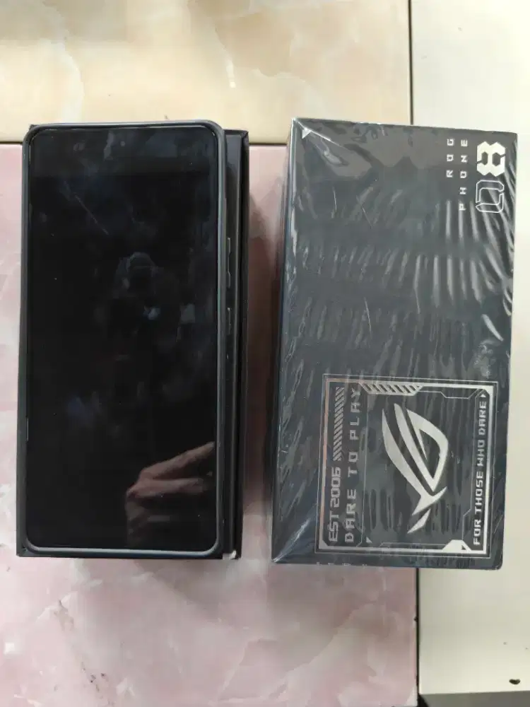 Asus ROG phone 8 12/256