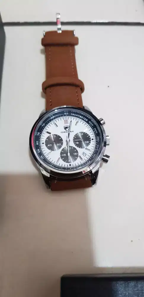 jam tangan cheetah