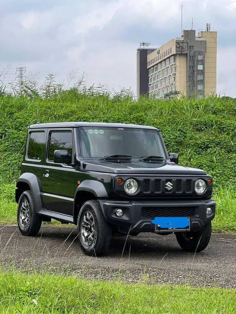 Suzuki Jimny JB74 AT 2022 Black Hitam 2021 Jimny 2023 dijual Cepet Bu