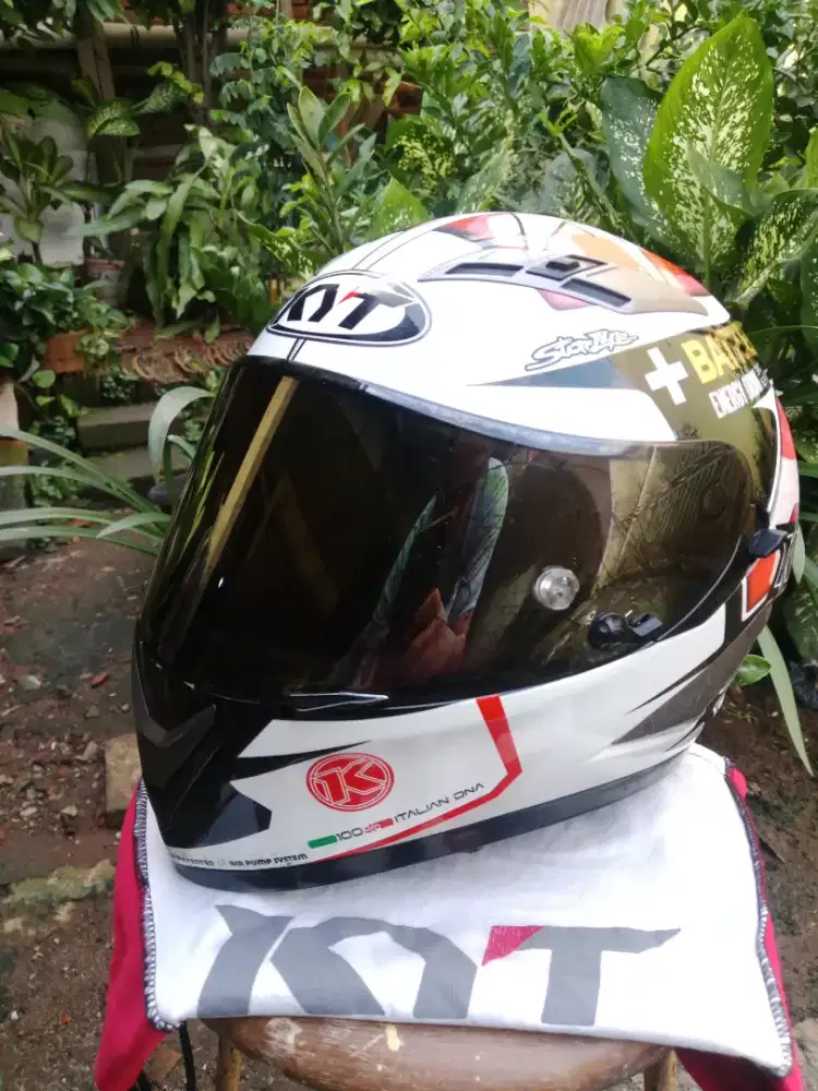 Helm KYT Vendetta size L