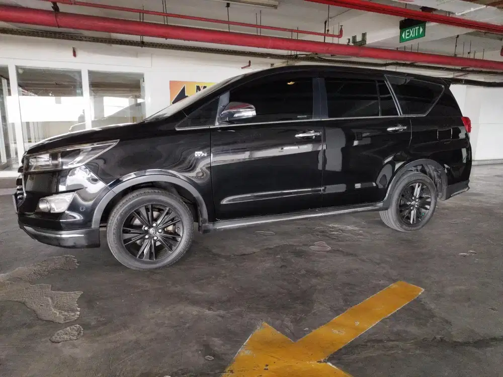 Toyota Innova Venturer Matic 2019 Hitam #mobilmurah #jualbelimobil