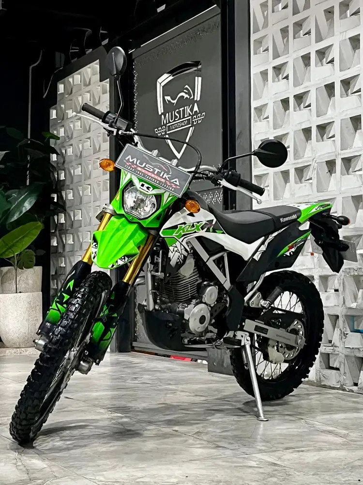 KAWASAKI KLX 150 BF EXTREME 2020 - Chintia Mustika