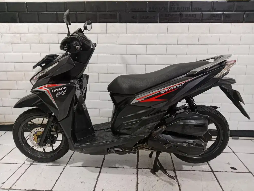 Vario led old 125 tahun 2016 bagus