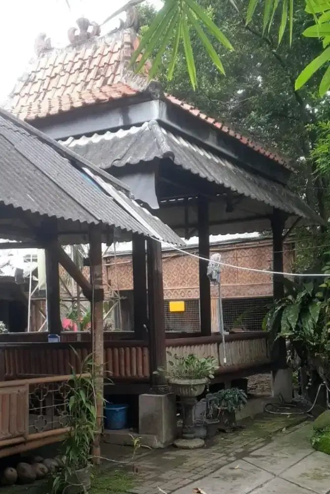 Gazebo kayu jati tua