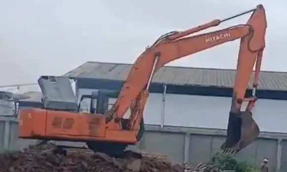 Excavator Hitachi EX200-1 Landy