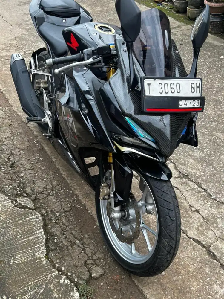 Cbr150r 2023 abs
