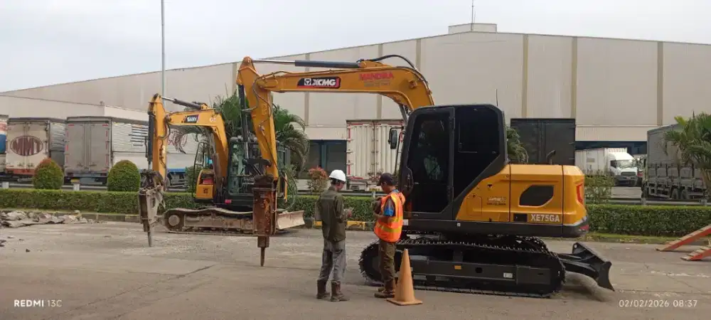 Excavator bucket breaker pc 75 tandem roller 4-6 ton