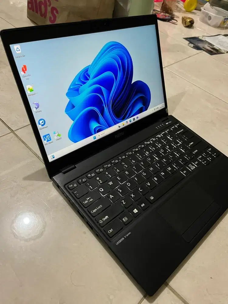 Laptop Fujitsu U9310 Core i7-10610U | 16Gb | 512Gb