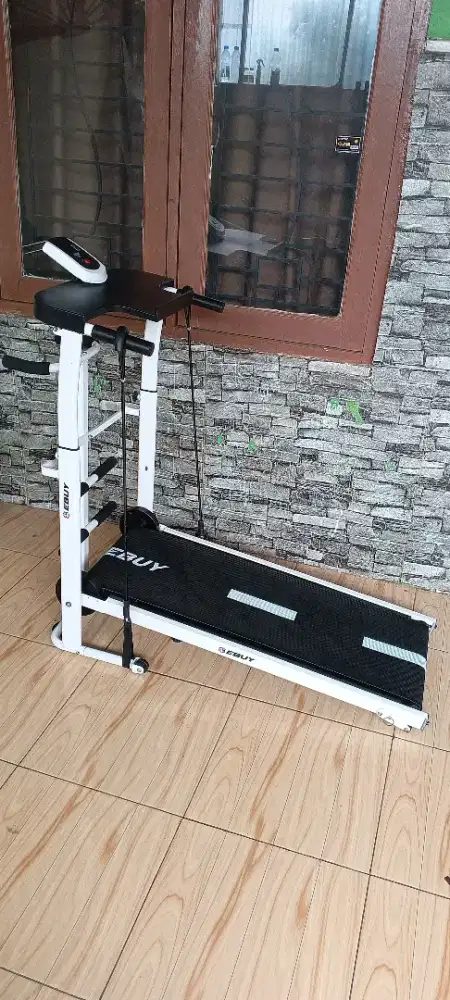 Treadmill manual (tidak pakai listrik)
