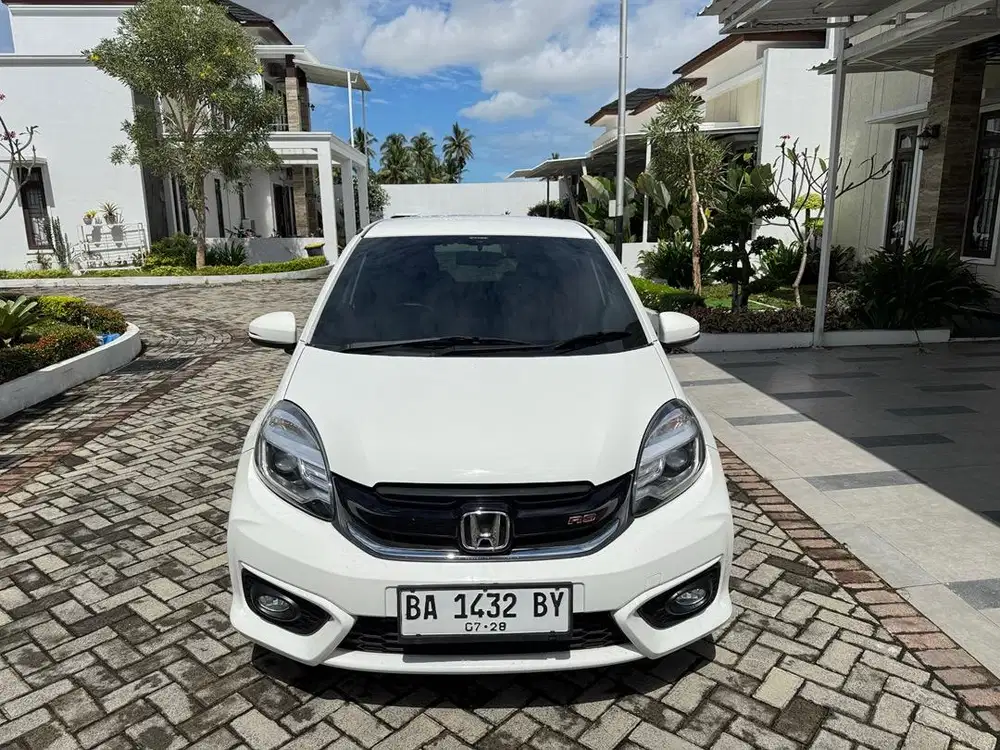 Brio Rs cvt metic 2018