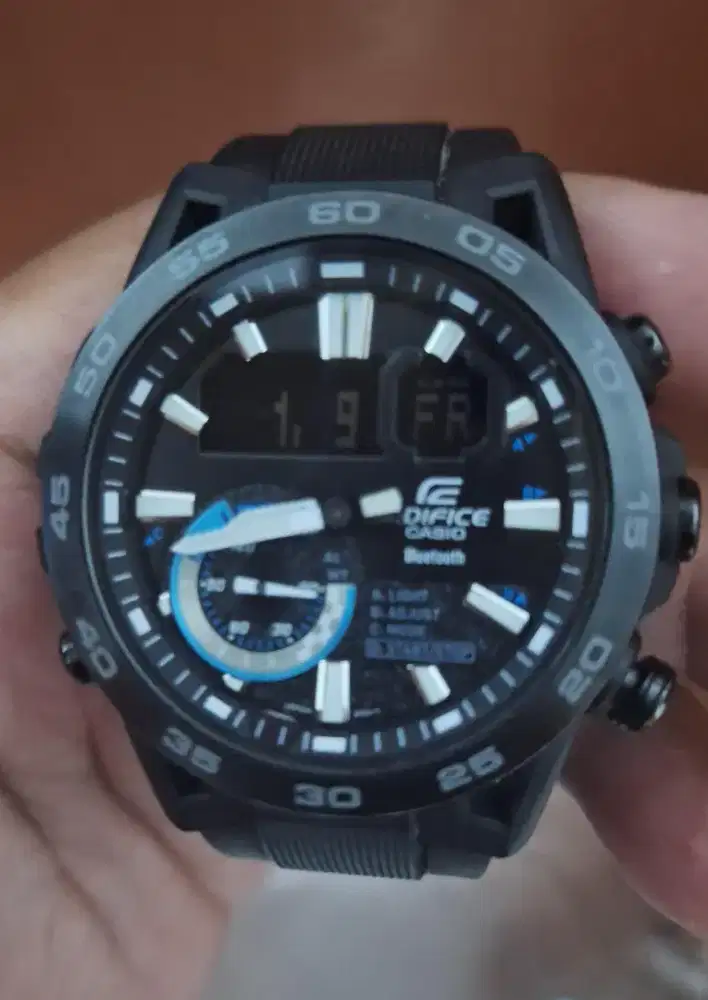 Casio Edifice ECB-40PB