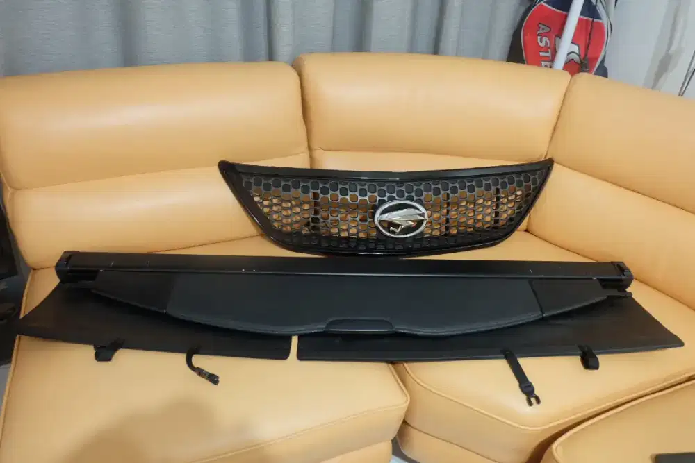 Sell Tonneau / krey belakang Toyota Harrier Gen 2