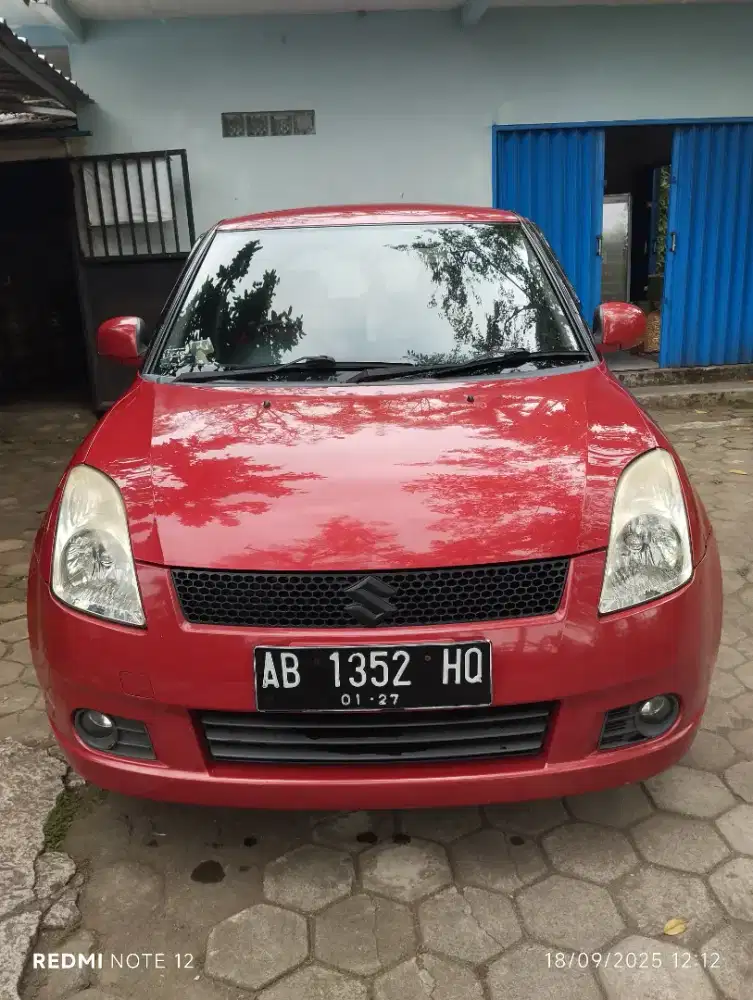 Dijual segera mobil swift