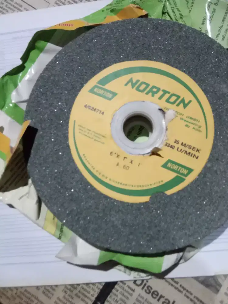 Batu Grenda merk Norton, uk 6 x 1 inc, hijau,