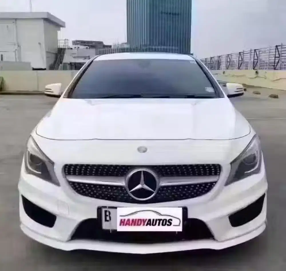 Mercedes Benz CLA200 AMG Tahun 2015 Automatic Putih