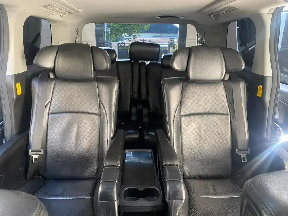 Dijual toyota vellfire 2012 AT