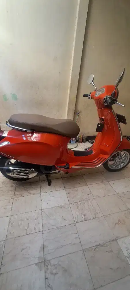 Vespa Primavera 150 ABS KM Rendah