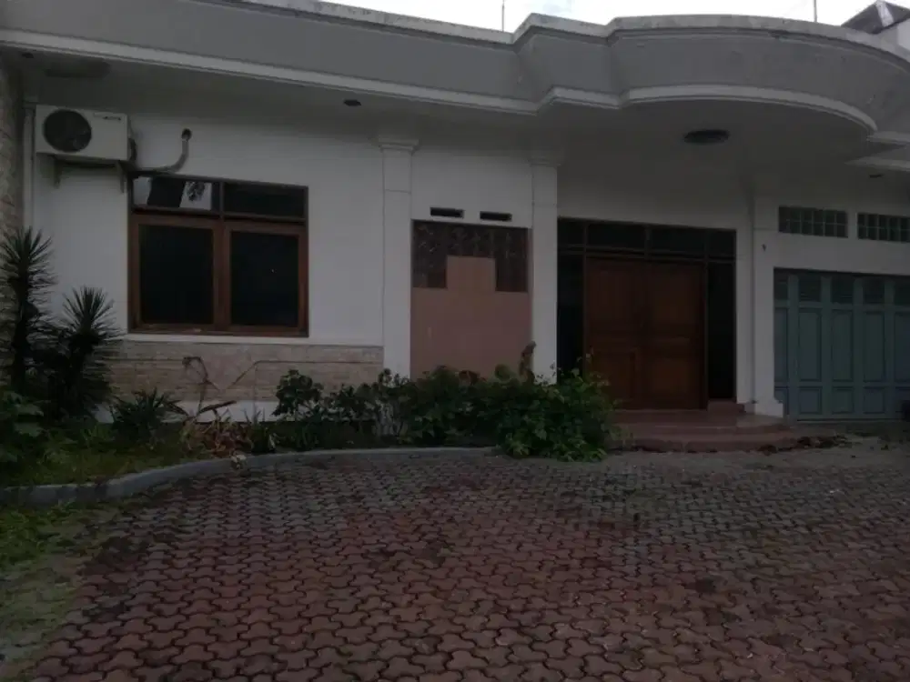 rumah di Hegarmanah Kulon (Setiabudi)