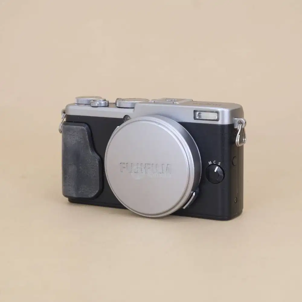 Fujifilm X70 Silver