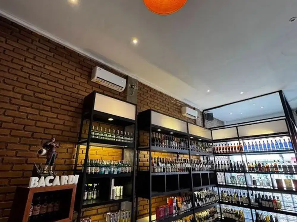 Commercial Space Available For Rent Excellent Business Opportunity In Canggu