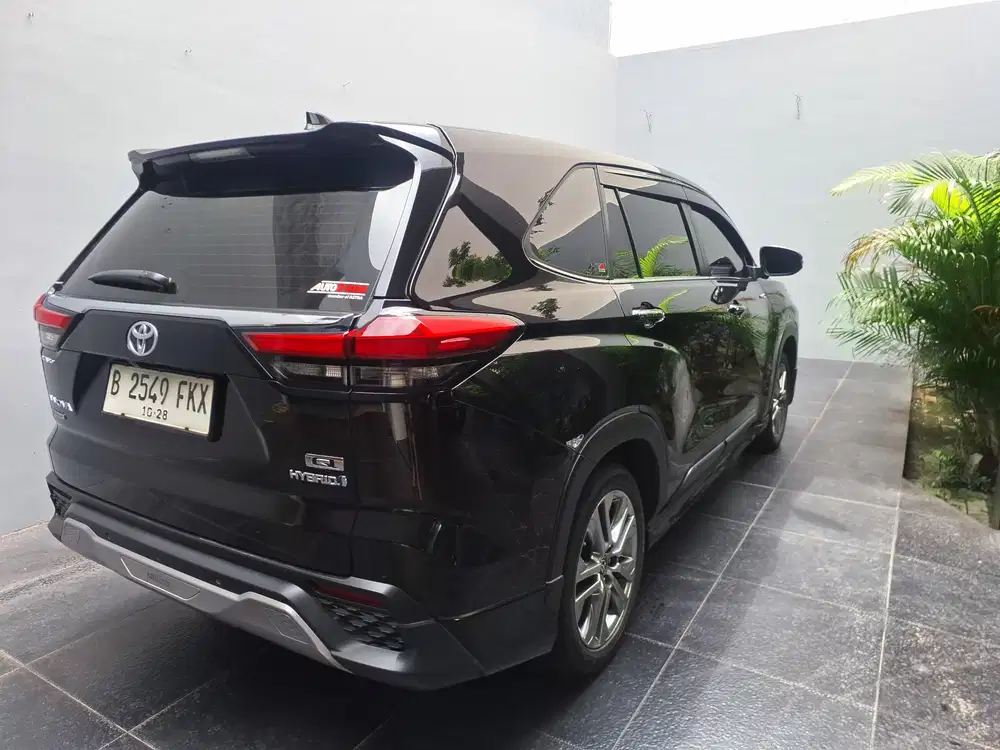 Toyota Kijang Innova 2023 Bensin