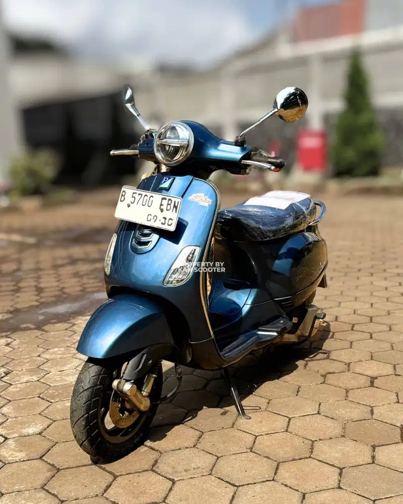 JUAL MURAH VESPA LX 125 iGET FACELIFT 2020 MULUS
