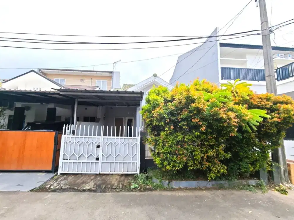 Rumah sudah renovasi 8x15 120m Type 3KT Harapan Indah Bekasi