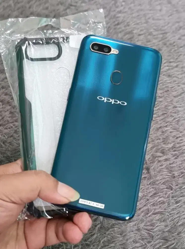 Oppo A7 4/64GB Murah Mulus No Minus (Lokasi Cicaheum) Dibaca