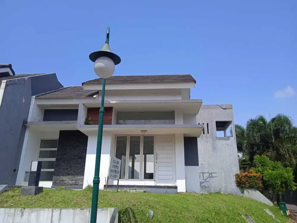 Dijual Rumah Minimalis Mewah Hook Front view Rancamaya Golf Estate Bogor selatan Bogor
