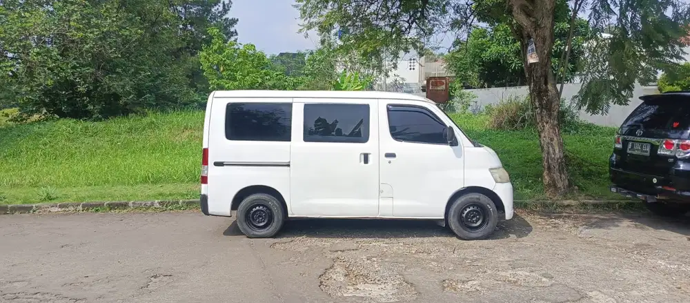 Daihatsu Gran max 2011 Bensin