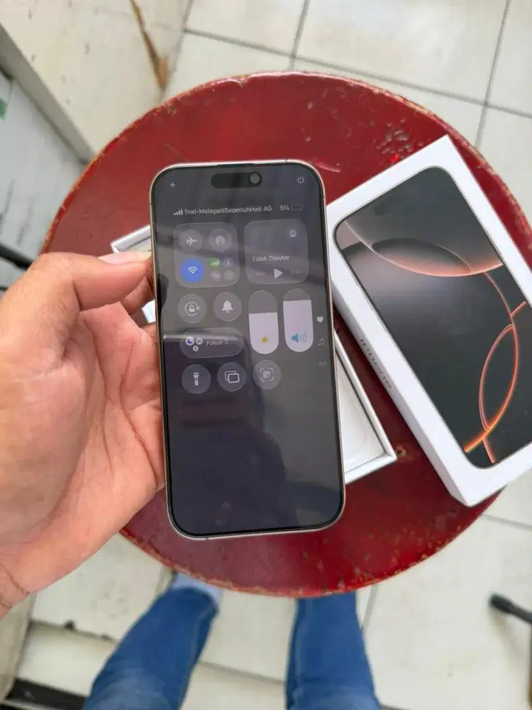 iphone 16 pro 128 garansi on