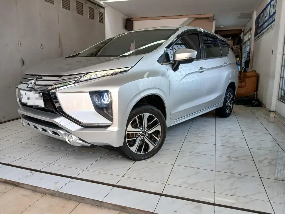 Mitsubishi Xpander Sport 1.5 AT / Matic 2019