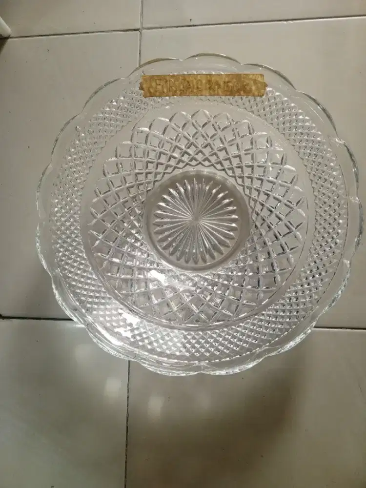 Piring & tempat kue lawas