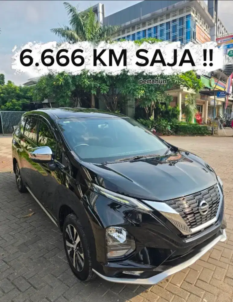 (Low Kilometer ) Livina VL 2020