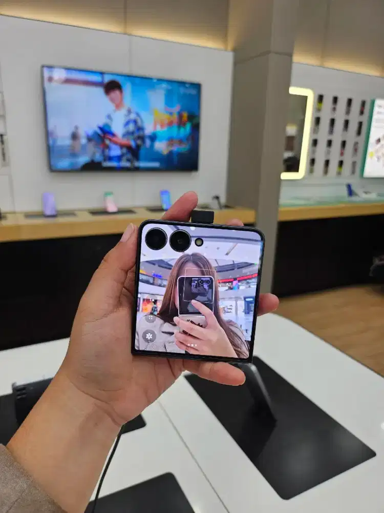 Samsung Galaxy Z Flip7 | Bunga 0% tanpa kartu kredit