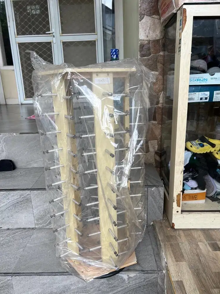 Rak kaca mata di jual