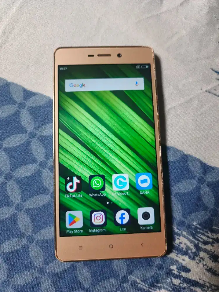 Xiomi redmi 3s gold