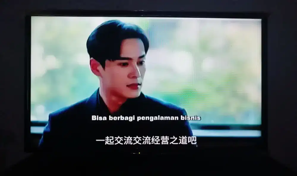 TV LED Sharp Aquos 24 Inch + Set top Box lengkap