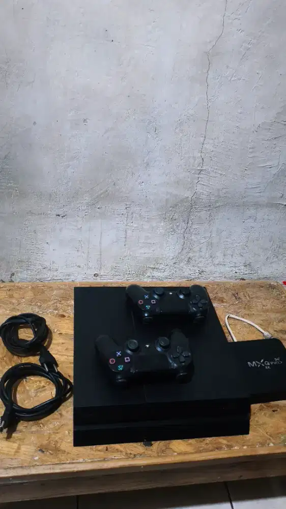 [Dijual] PlayStation 4 (PS4) Fat 500GB - Kondisi Prima & Lengkap Dus