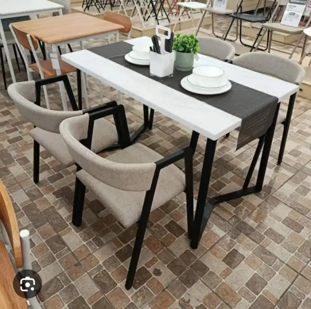 Promo Meja makan set 4 kursi