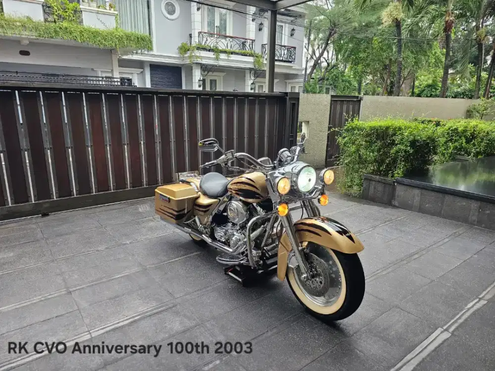 Road King CVO Anniversary 100th